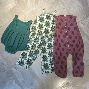 4 kate Quinn outfits. 18-24 months